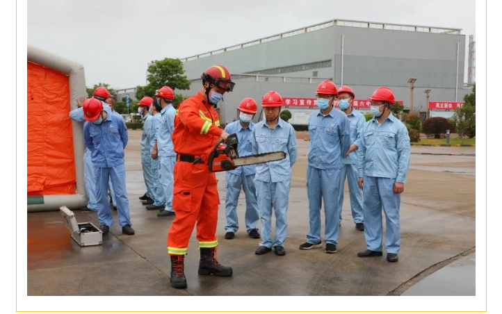 积极参与中国石化北海炼化有限责任公司消防应急演练(图3)